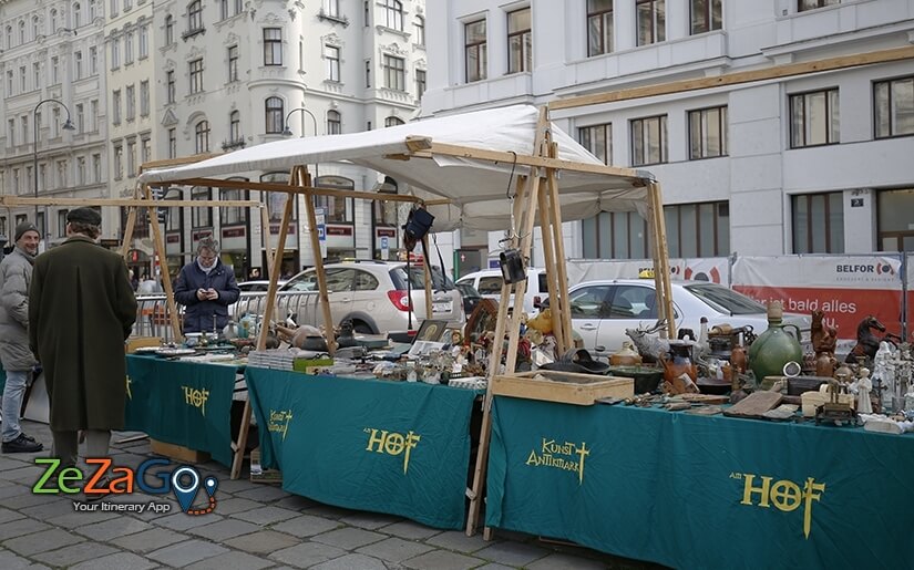 Am Hof Antiques Market Vienna
