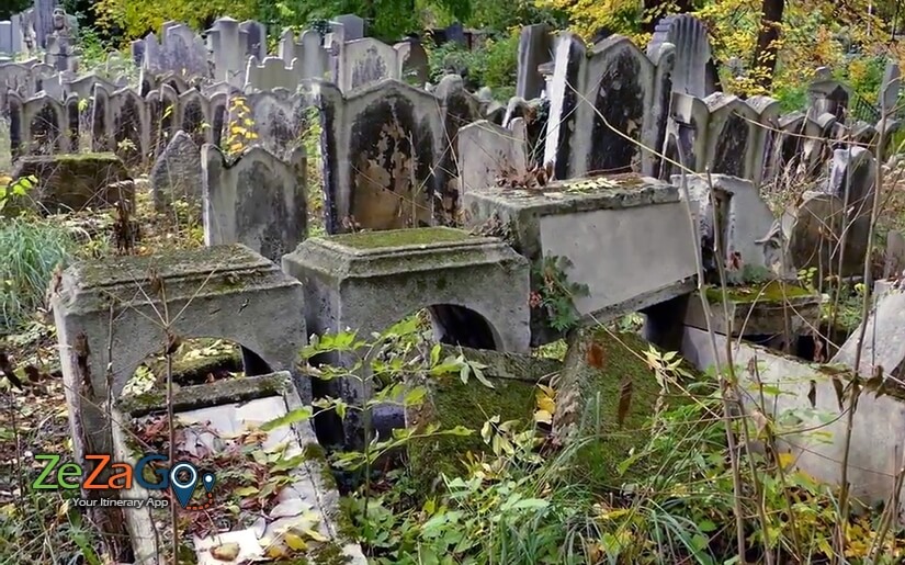 Jewish cemetery in Wahring