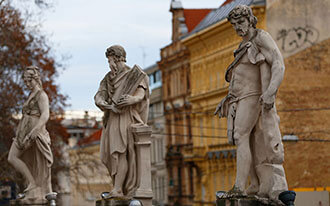 Statues in Vienna