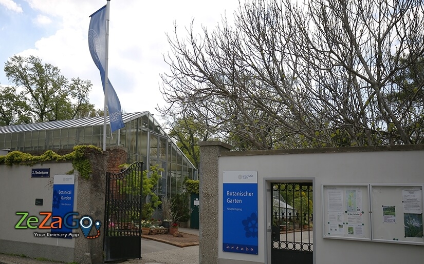 The gate of the Botanical Garden of the University of Vienna